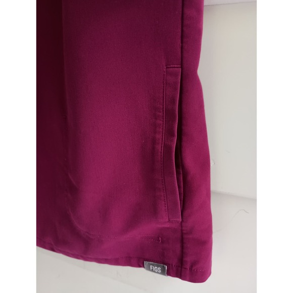 Figs Scrubs Set V Neck 2 pocket Top S/ Kade Cargo Pants S/P - Picture 3 of 12